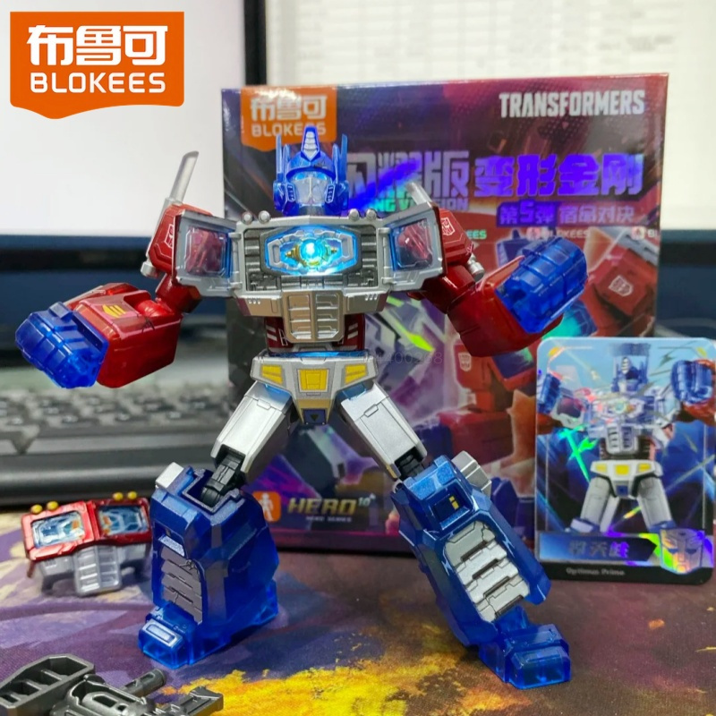 Blokees Transformers Shining V - огляд і ціна Model Kit Transformers Blokees