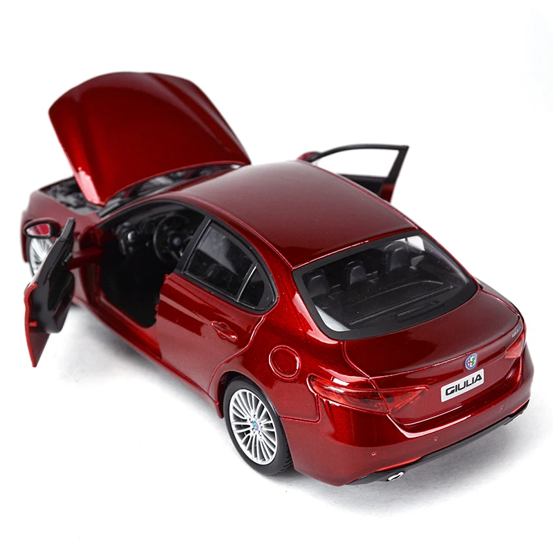 Car Stickers Bburago 1:24 Alfa - огляд і ціна Model Kit Alfa Romeo