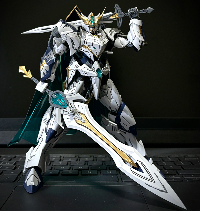 Original Snaa Titan Greatsword - огляд і ціна Model Kit Snaa