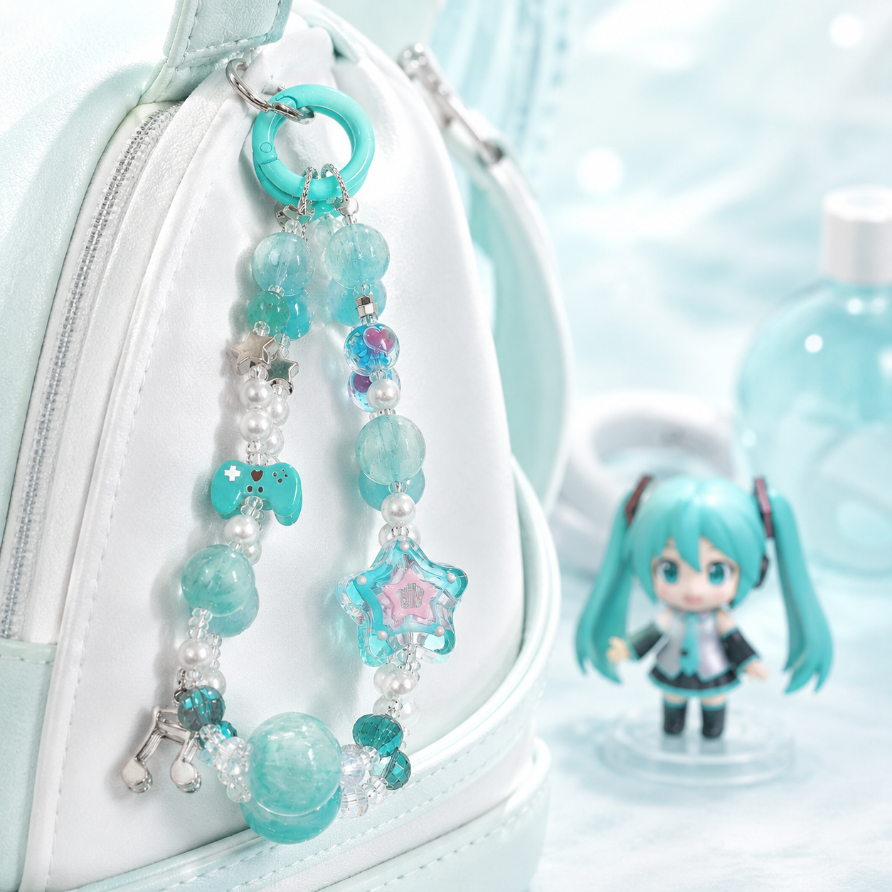 Hatsune Miku Phone Charm Cute  - огляд і ціна Model Kit Plastic