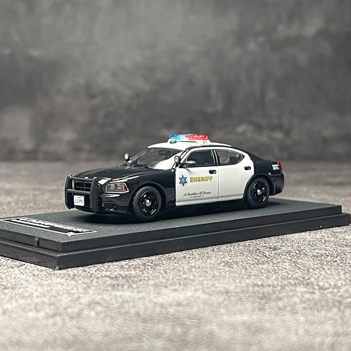 Rollin Diecast 1/64 Scale Dodg - огляд і ціна Model Kit Cars