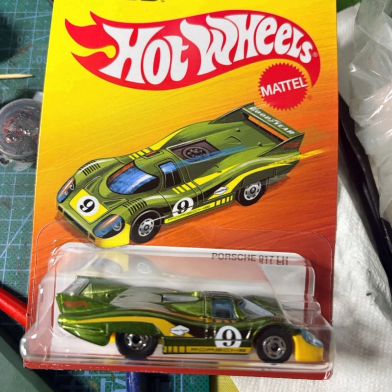Original Hot Wheels Retro Supe - огляд і ціна Model Kit Volkswagen