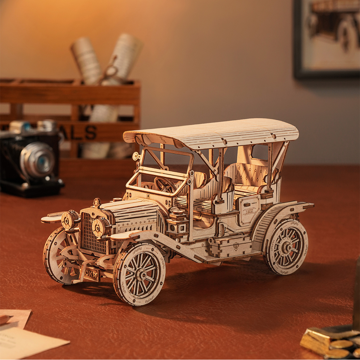 Robotime Classic Car 3D Wooden - огляд і ціна Model Kit Revell