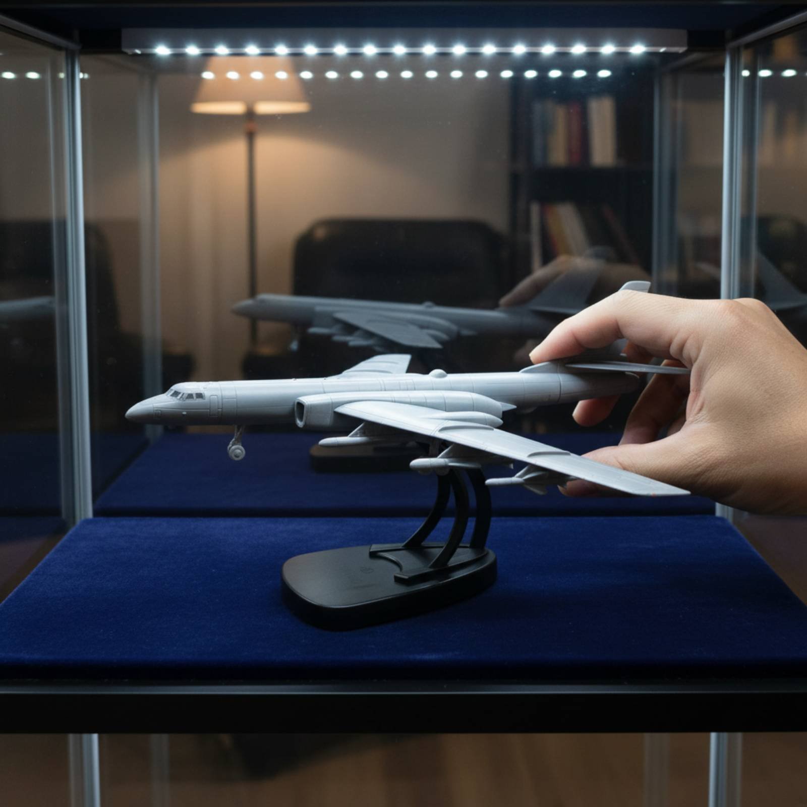 1/144 Scale Airplane Model Qui - огляд і ціна Model Kit Quick
