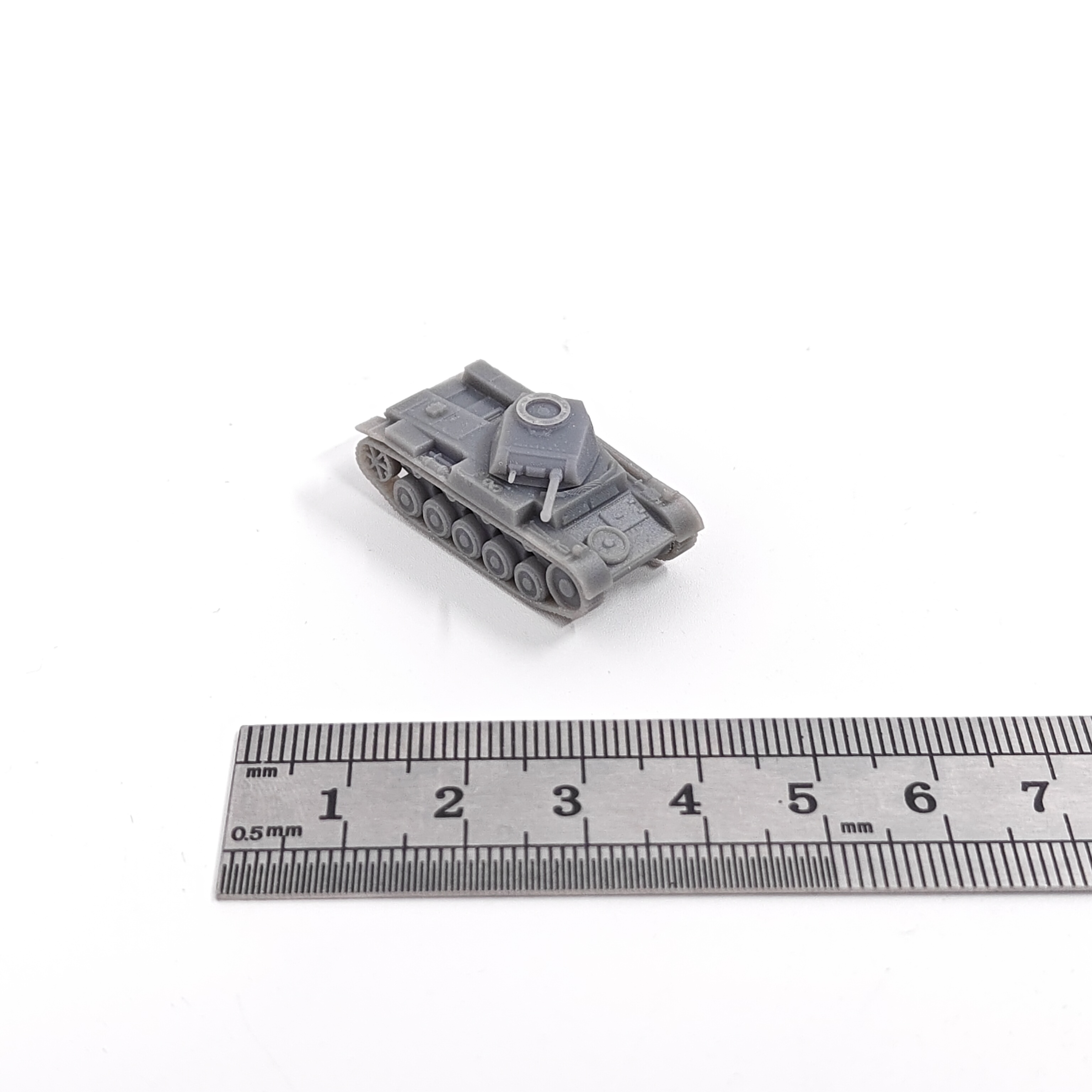 1/144 Scale Panzer II Ausf.F M - огляд і ціна Model Kit Revell