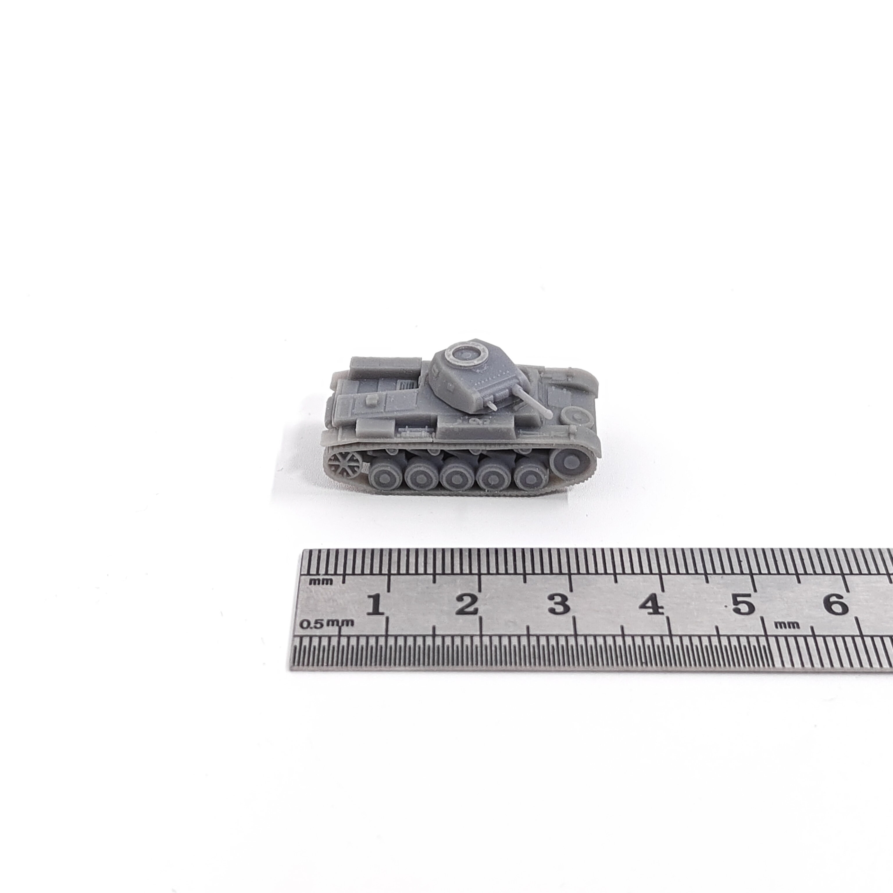 1/144 Scale Panzer II Ausf.F M - огляд і ціна Model Kit Revell