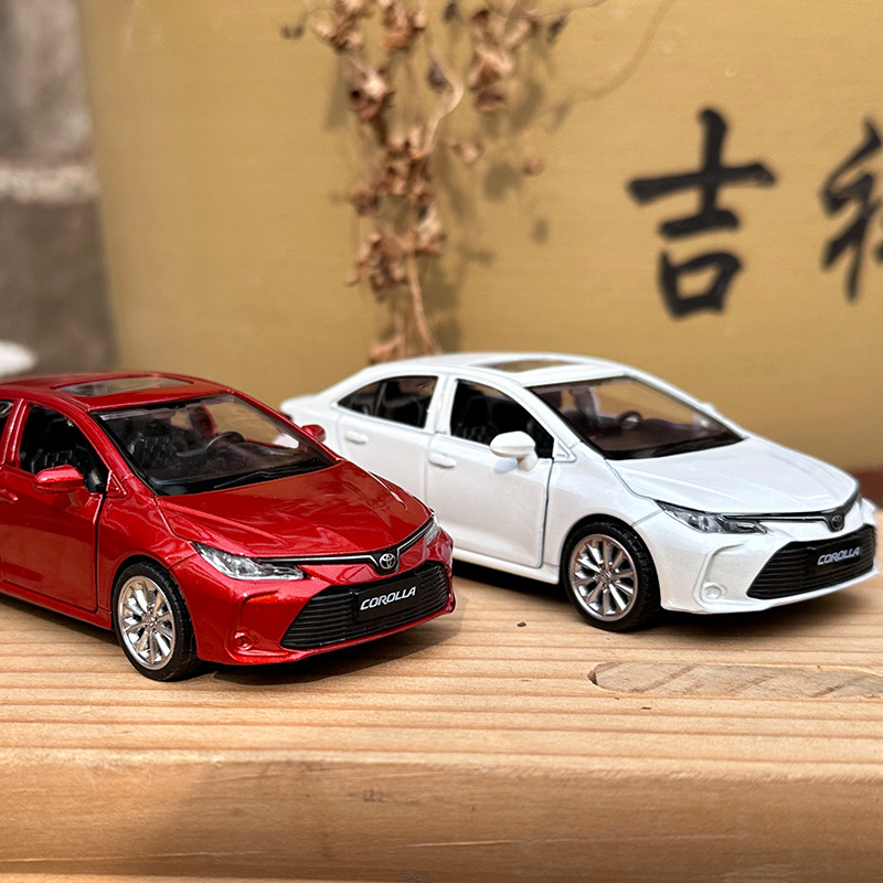 1:43 Toyota Corolla Alloy Car  - огляд і ціна Model Kit Volkswagen