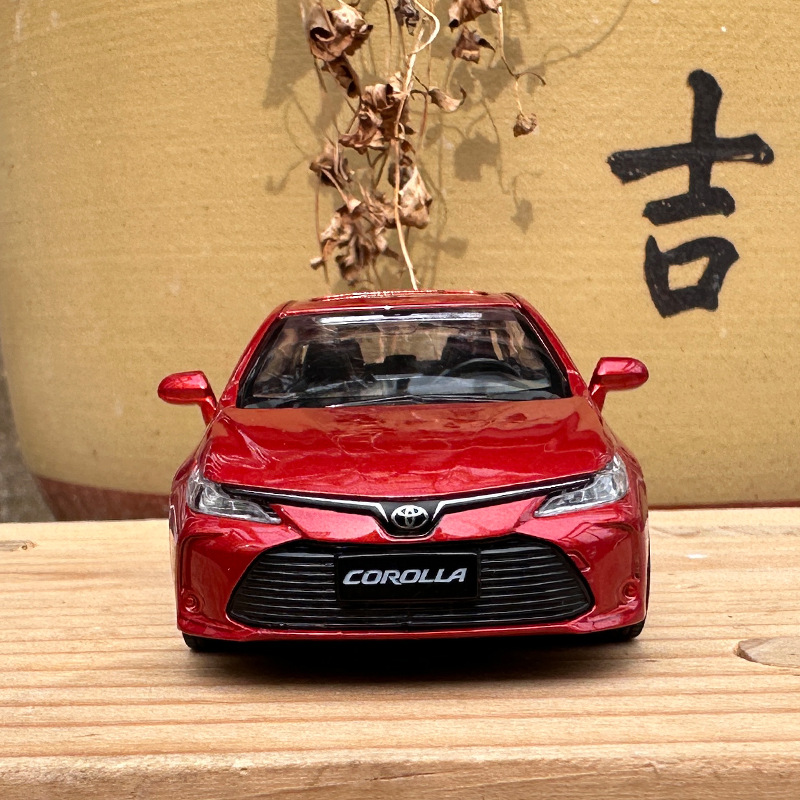 1:43 Toyota Corolla Alloy Car  - огляд і ціна Model Kit Volkswagen