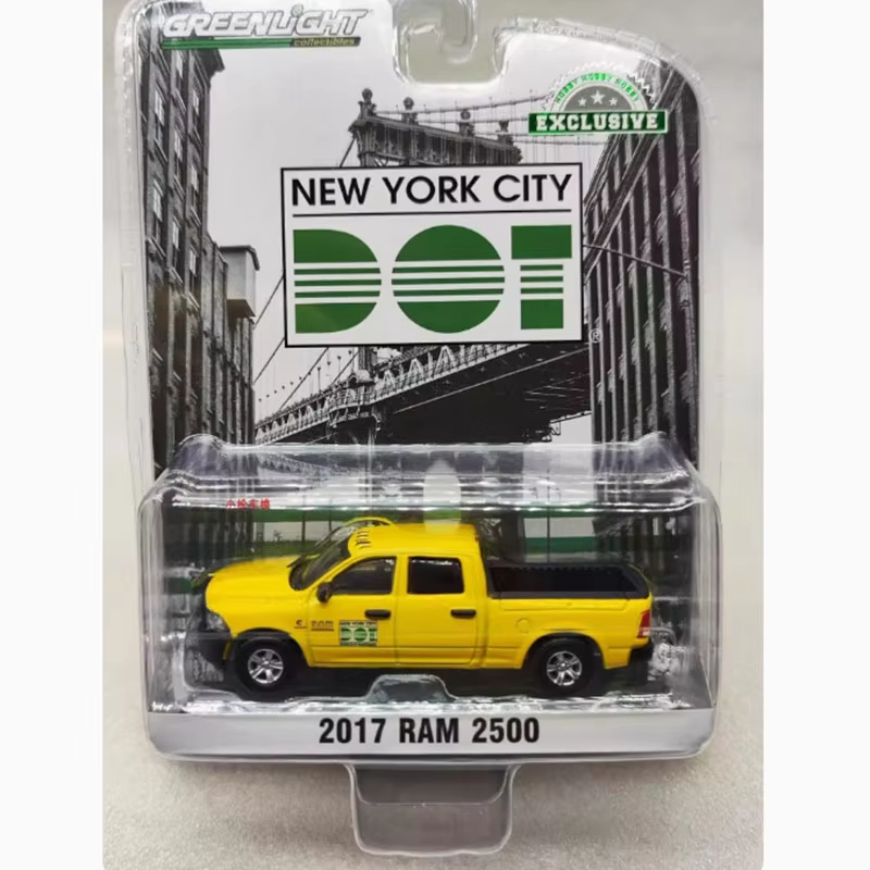 GreenLight 1:64 Scale 2017 RAM - огляд і ціна Model Kit Volkswagen