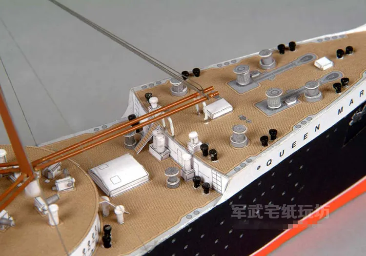 1:400 Scale British Royal Mail - огляд і ціна Model Kit Queen Mary