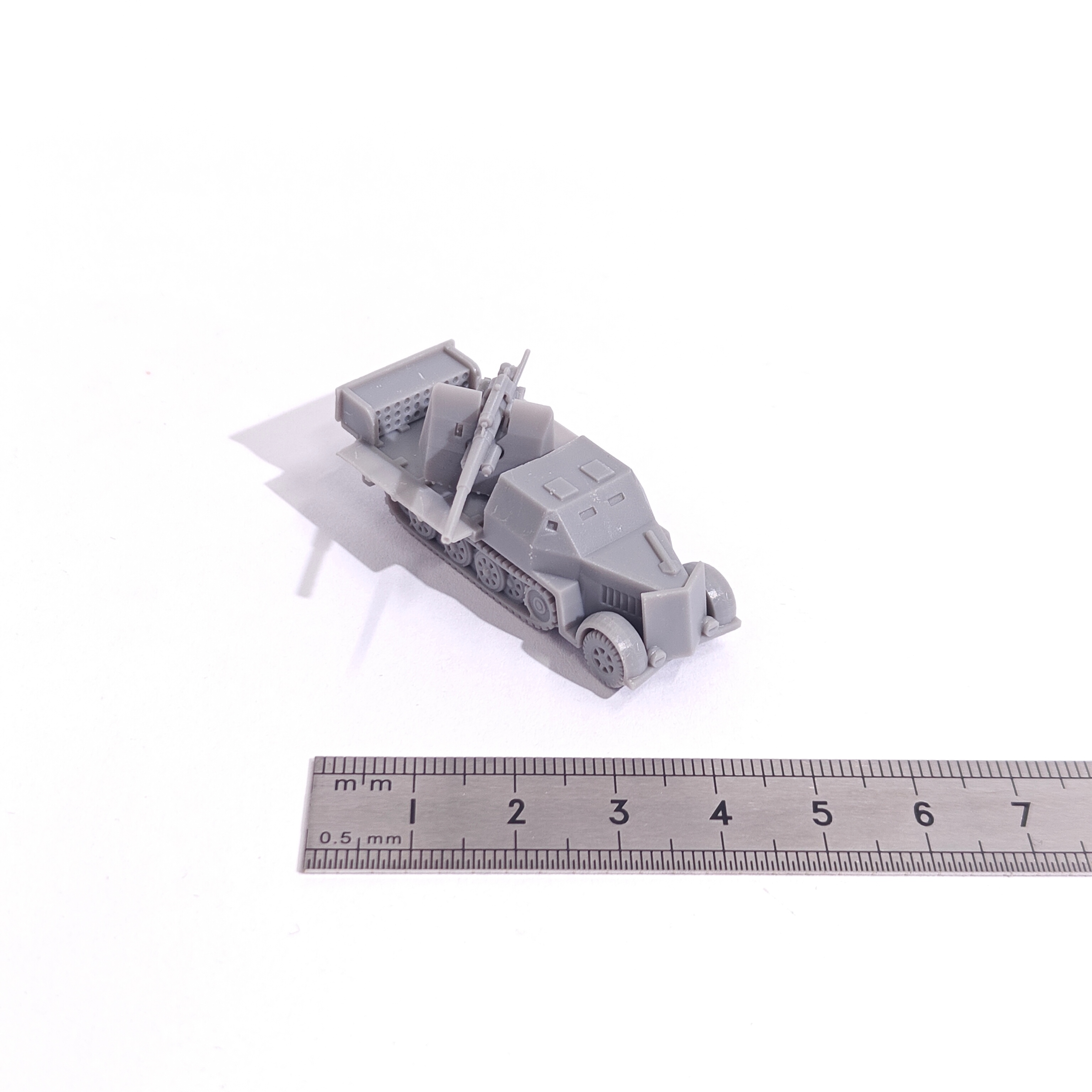 1/144 Scale Sd.Kfz.7 with Flak - огляд і ціна Model Kit Fantasy
