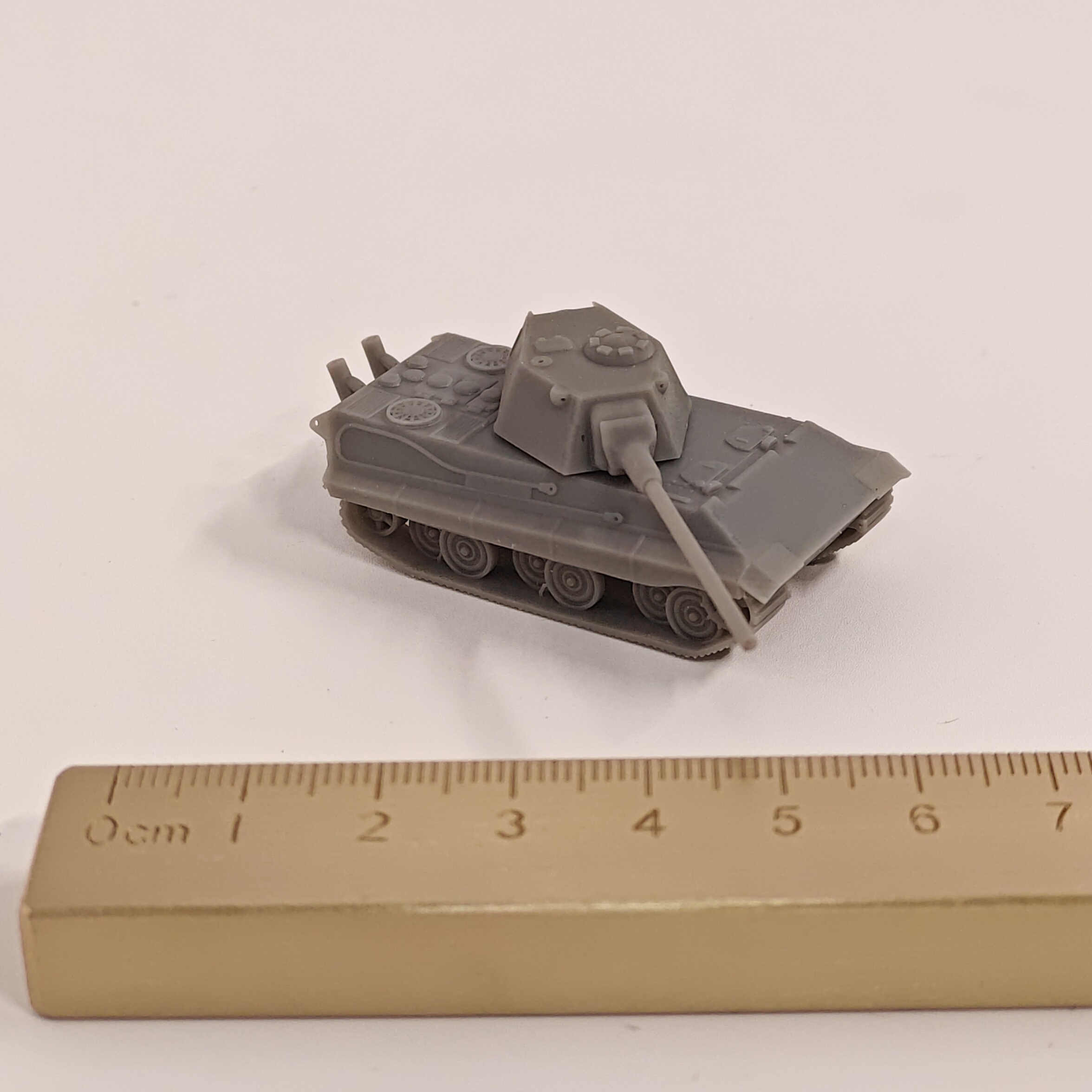 1/144 Scale E50 TANK MODEL KIT - огляд і ціна Model Kit Revell